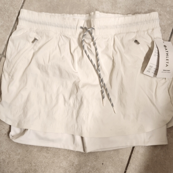 Athleta Pants - ATHLETA NWT White Trekkie Skort jupeshort Size 12